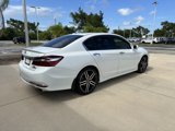 Used 2017 Honda Accord Touring image 4