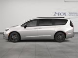New 2025 Chrysler Pacifica Select image 3