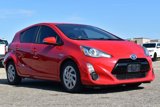Used 2015 Toyota Prius C One image 3