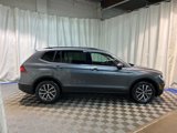 Certified 2019 Volkswagen Tiguan SE w/ Panoramic Sunroof Package image 3