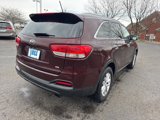 Used 2017 Kia Sorento LX image 3