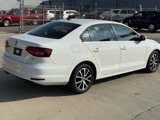 Used 2017 Volkswagen Jetta SE image 6