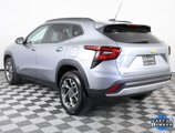 Used 2024 Chevrolet Trax LT w/ LT Convenience Package image 5