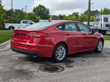 Certified 2020 Ford Fusion SE image 4