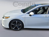 Used 2019 Toyota Camry XSE image 2