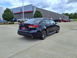 Used 2022 Toyota Corolla SE image 3