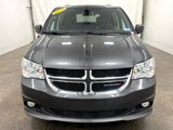 Used 2019 Dodge Grand Caravan SXT image 2