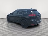 Used 2017 Nissan Rogue SV image 3