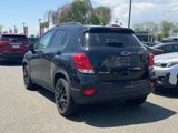 Used 2022 Chevrolet Trax LT w/ Midnight Edition image 5
