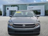 Used 2022 Volkswagen Jetta SE image 2
