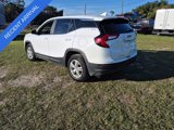 Used 2024 GMC Terrain SLE image 3