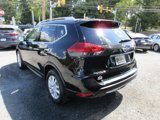 Used 2017 Nissan Rogue SV image 5