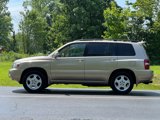 Used 2005 Toyota Highlander 4WD V6 w/ 3rd Row image 3