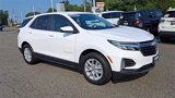 Used 2022 Chevrolet Equinox LT image 2