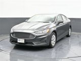 Used 2019 Ford Fusion S image 2