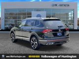 Certified 2022 Volkswagen Tiguan SEL R-Line image 4