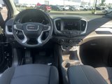 Used 2022 GMC Terrain SLE w/ Driver Convenience Package image 2