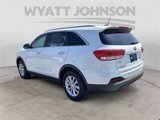 Used 2016 Kia Sorento LX image 3