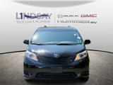 Used 2017 Toyota Sienna LE w/ Protection Package image 2