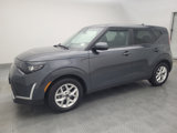 Used 2023 Kia Soul LX w/ LX Technology Package image 2