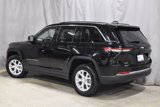 Used 2023 Jeep Grand Cherokee Limited image 3