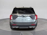 Used 2022 Ford Explorer XLT w/ Equipment Group 202A image 5