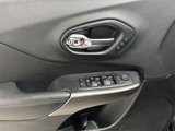 Used 2019 Jeep Cherokee Limited image 3