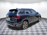 Used 2024 Volkswagen Taos SE image 3