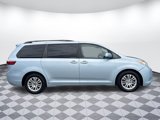 Used 2016 Toyota Sienna XLE image 2