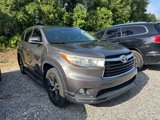 Used 2016 Toyota Highlander XLE image 3