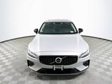 Certified 2025 Volvo S60 B5 Core image 2