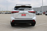 Used 2022 Toyota Highlander XLE image 4