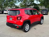 Used 2015 Jeep Renegade Latitude w/ Cold Weather Group image 5