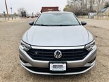 Used 2020 Volkswagen Jetta R-Line image 2