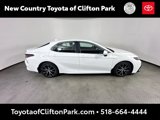 Used 2022 Toyota Camry SE image 2