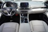 Used 2019 Nissan Altima 2.5 SL image 2
