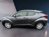Used 2019 Toyota C-HR LE image 2