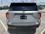Used 2021 Ford Explorer XLT w/ Equipment Group 202A image 4