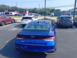 Used 2023 Hyundai Elantra SEL w/ Convenience Package image 4