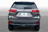 Certified 2019 Toyota Highlander LE image 4