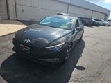 Used 2023 Hyundai Elantra SEL w/ Convenience Package image 3