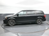 Used 2018 Dodge Grand Caravan SE image 2