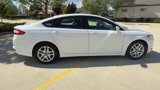 Used 2016 Ford Fusion SE image 2