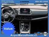 Used 2023 Nissan Rogue SV image 2