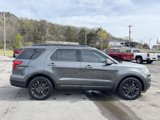 Used 2018 Ford Explorer XLT w/ Equipment Group 202A image 6