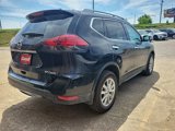 Used 2017 Nissan Rogue SV image 5
