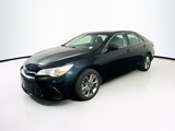 Used 2016 Toyota Camry LE image 3