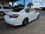 Used 2016 Honda Accord Touring image 6