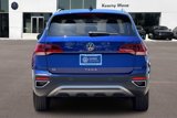 Used 2022 Volkswagen Taos SE image 5