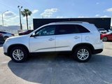 Used 2015 Kia Sorento LX image 2
